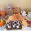 Отель San Carlo B&B в Читта-делла-Пьеве