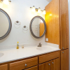 Отель Beverly Beach Retreat 3 Bedrooms 2 Bathrooms Home, фото 10