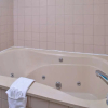 Отель Ramada Limited Batesville, фото 9