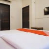 Отель OYO 23430 Hotel Radiant, фото 17