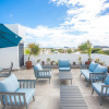 Отель Large 2 BR, Close to Beach, AC, Rooftop Pool!, фото 21