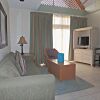 Отель Flamboyan on the Bay Resort and Villas в Сен-Томасе