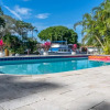 Отель Coastal Cove - Dock Pool and Entertaining Space, фото 14