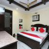 Отель OYO 12400 Hotel Prem, фото 3