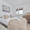 Отель Spacious Apartment by Renters, фото 19