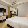 Отель Luxurious Studio at Menteng Park Apartment, фото 21