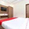 Отель OYO 24372 Hotel Cloud 9, фото 5