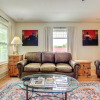 Отель Cozy Elkhart Lake Apartment: Walk to Town & Dining, фото 3