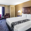 Отель La Quinta Inn & Suites by Wyndham Oakland Airport Coliseum, фото 5