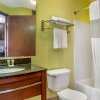 Отель Days Inn & Suites by Wyndham Rocky Mount Golden East, фото 23