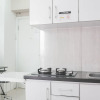 Отель Homey And Comfortable Studio At Green Pramuka City Apartment, фото 5