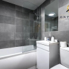Отель ✰OnPoint - Spacious 2 Bed Apt - FREE Parking✰, фото 4