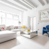 Отель Unique 4 Storey House on Naviglio 4bd, 4bt, фото 6
