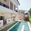 Отель Donguri House Bali в Кедонганане