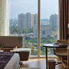 Отель The Leela Bhartiya City Bengaluru, фото 8
