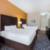 Отель La Quinta Inn & Suites by Wyndham Marshall, фото 25