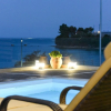 Отель Aurora Luxury Retreat - Beachfront & Private Pool, фото 10