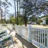 Отель Cottage Breeze by Oak Island Accommodations, фото 21