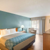 Отель Econo Lodge, фото 6