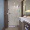 Отель SpringHill Suites Newark Downtown, фото 7