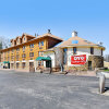 Отель Casa Loma Inn & Suites by OYO Davenport IA near I-80, фото 20
