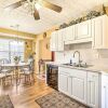 Отель Classic Lithonia Home - Near Golf & Stone Mtn, фото 9