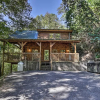 Отель Cabin w/ Hot Tub + Deck, 3 Mi to Pigeon Forge, фото 1