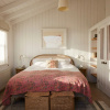 Отель Seaside Retreat w Hot Tub Sauna and Bar, фото 3