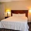 Отель Seasons Inn & Suites, фото 8