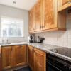 Отель Luxury 2BR Flat in Knightsbridge W/patio, 4 Guests, фото 5
