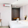 Отель Homey And Simply Studio Room At Enviro Apartment, фото 6