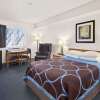 Отель Super 8 by Wyndham Swift Current, фото 1