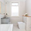 Отель Newly Renovated 2 Bed in Wimbledon Village, фото 9