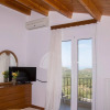 Отель Spacious, Modern Villa in Asomatos, Crete, Greece, фото 16
