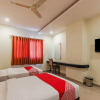 Отель OYO 24799 Redlas Inn, фото 10