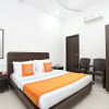 Отель OYO 11421 Regal Residency, фото 18