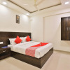 Отель OYO 11072 Hotel Kajri Residency, фото 3