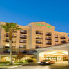 Отель Courtyard by Marriott Newark Silicon Valley в Ньюарке