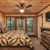 Отель Take A Paws - 3 Bedrooms, 3 Baths, Sleeps 8 1 Cabin by Redawning, фото 2