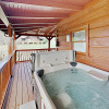 Отель New Listing! Luxe W/ Hot Tub & Cinema Room 5 Bedroom Cabin, фото 15