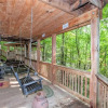 Отель Blessed Beyond Measure, 2 Bedrooms, Hot Tub, WiFi, Pool Table, Sleeps 7, фото 17