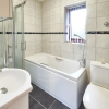 Отель Northleigh House, Furzton, 6 Bedroom/5 Bathroom House, фото 9