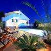 Отель Luxurious Villa in Zadar With Swimming Pool, фото 15