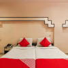 Отель OYO 18591 Hotel Samrat, фото 10