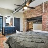 Отель Sleek, Modern Loft in Downtown Springfield!, фото 4