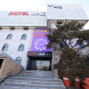 Отель Line Hotel, фото 1