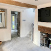 Отель luxury 2 bed cosy cottage with hot tub and childrens play area hambrook Bristol, фото 2