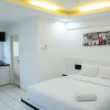 Отель Comfort Studio Kebagusan City Apartment, фото 3