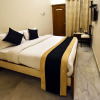 Отель OYO 7896 Hotel Rang Mahal, фото 4