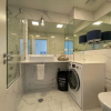 Отель Beautiful Penthouse Apartment With Terrace - 4 Minute Walk to the Beach, фото 8
